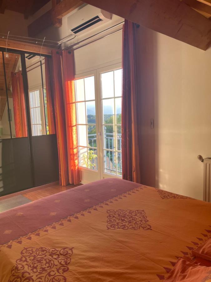 Les Gites De La Maison Bleue D'Estialescq Zewnętrze zdjęcie