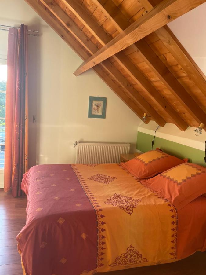 Les Gites De La Maison Bleue D'Estialescq Zewnętrze zdjęcie